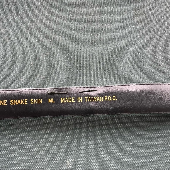 Snake Skin Leather Belt Vintage Emerald Green Size M/L Good Condition - Picture 6 of 9